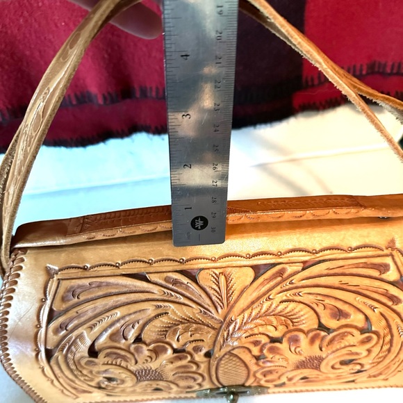 👜VGUC Hand Tooled Vintage Leather Purse and Coin Purse - Picture 11 of 12